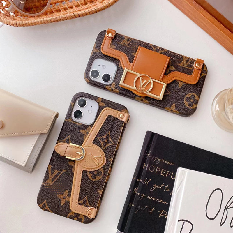 Lou Wristband Chain iPhone Case