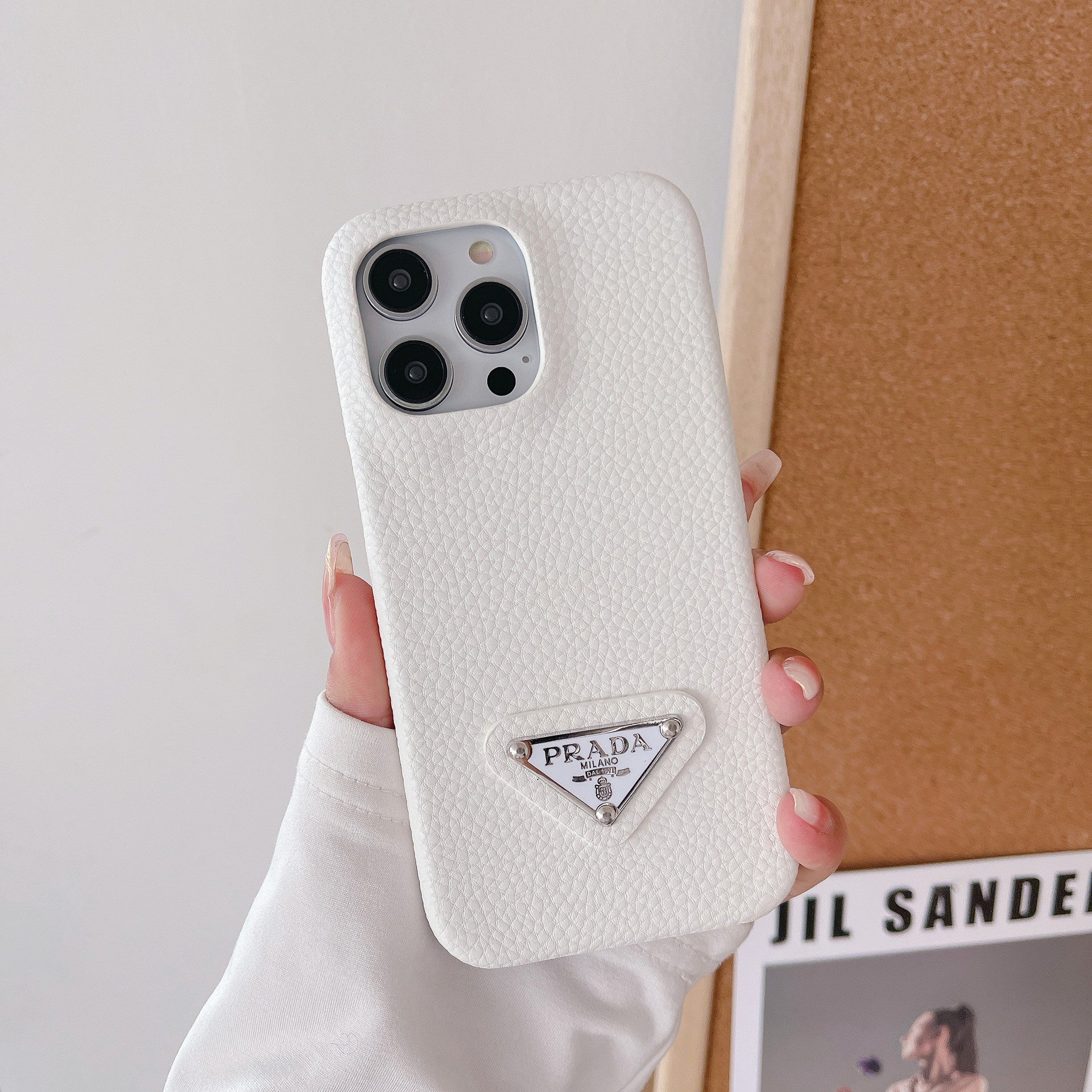 Pra Leather iPhone 17 Case