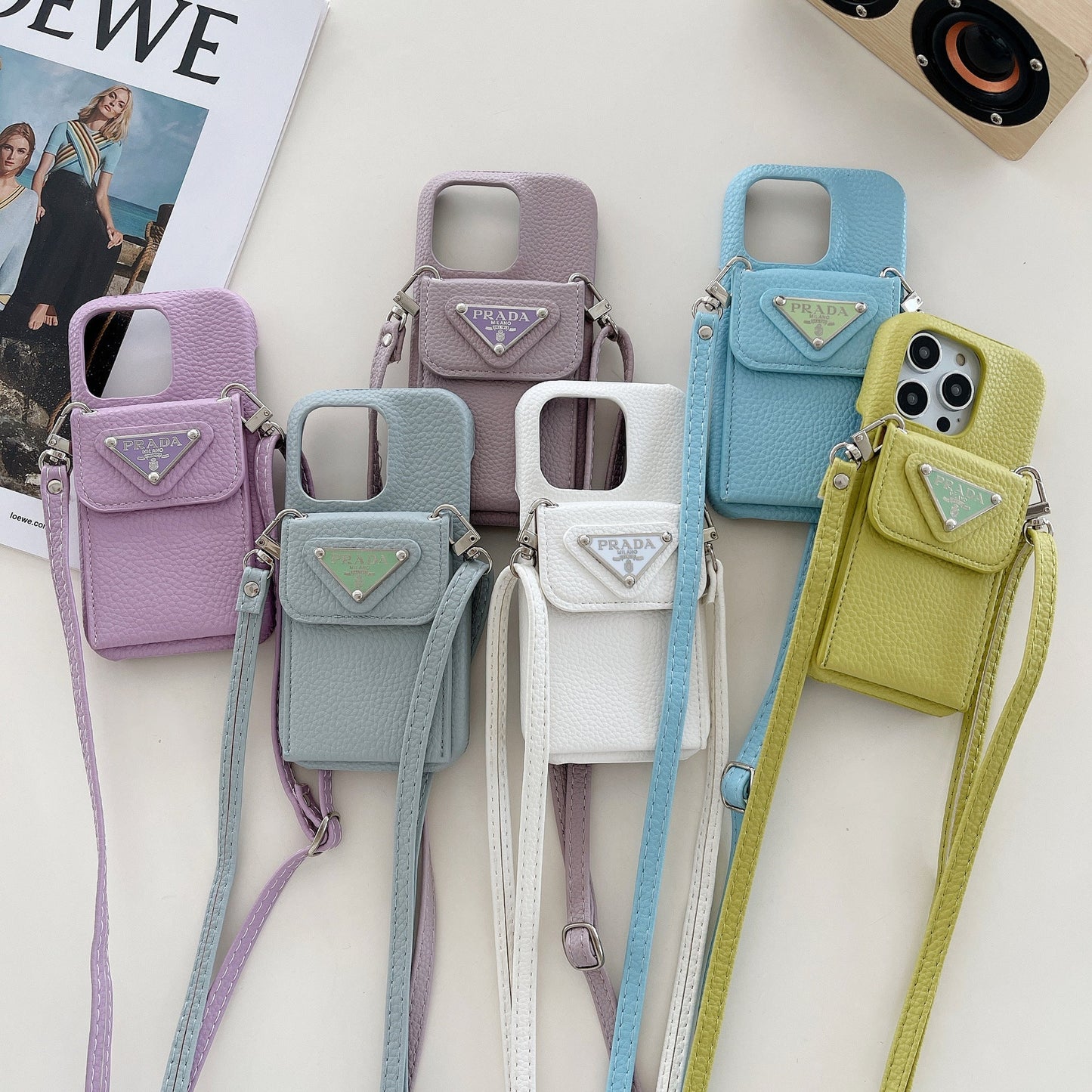 Pra Card Holder Chain iPhone 17 Case