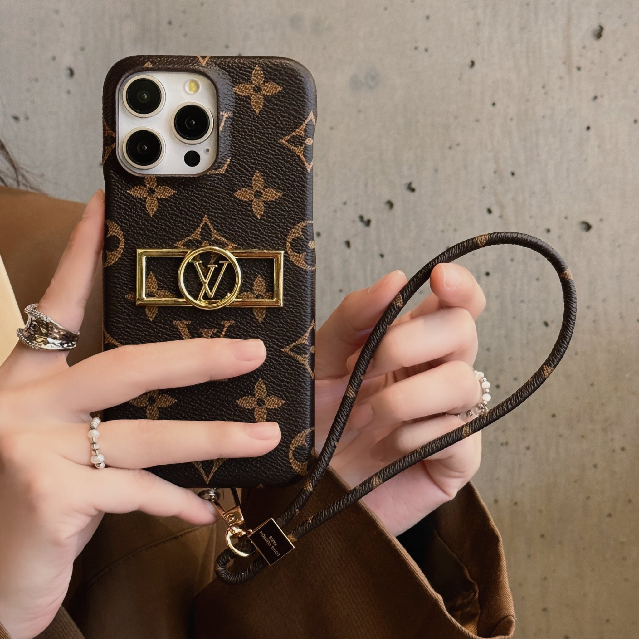 Lou Card Holder Chain iPhone Case