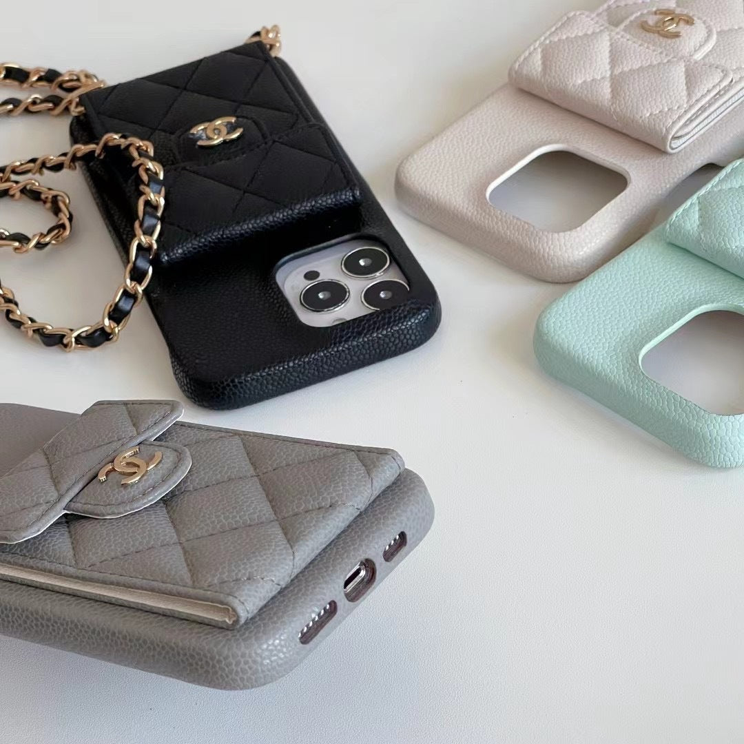 CC Chain iPhone 17 Case