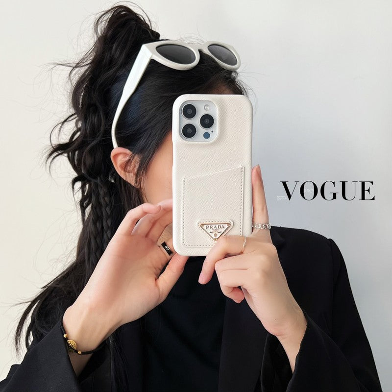 Pra Black & White Card Bag iPhone 16 Case